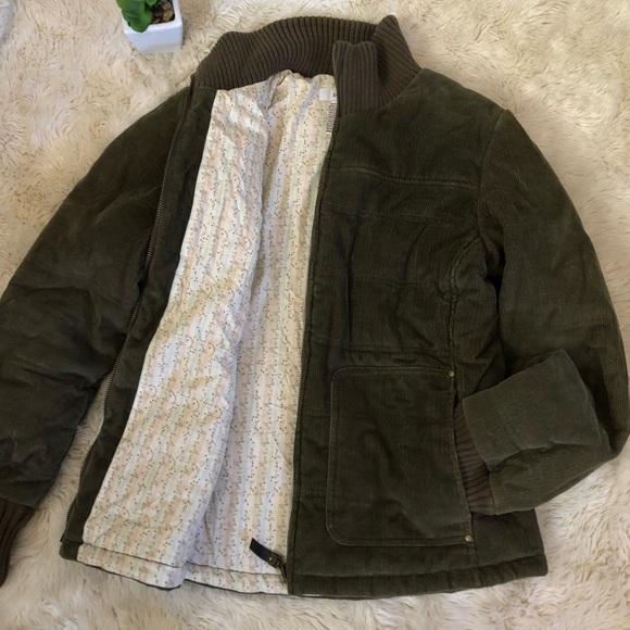 🌟🌈SOLD!!!!!Zara coat 🧥🌟 - Picture 3 of 3